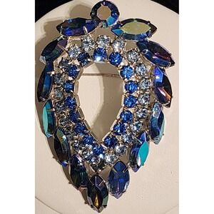 VTG Signed Sarah Cov By Julia Blue Lagoon Aurora Borealis Brooch Silver Tone